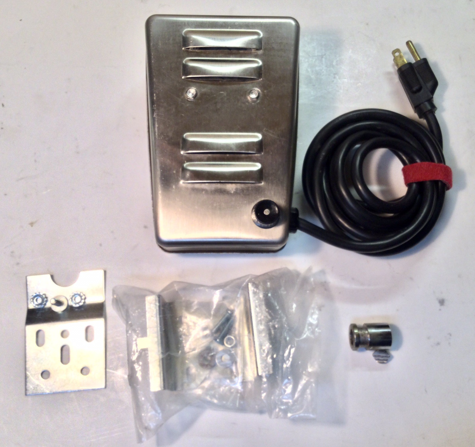 Gleason Avery Rotisserie Motor w/Hardware Bracket RA6C-2510-