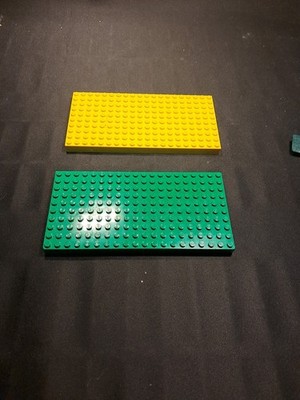 2x Lego Building Plate B-Ware Used 10x20x1 Yellow Green with Bottom Tubes 