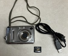 Fujifilm Finepix A400 4.1MP Digital Camera Silver Tested W/ XD Card