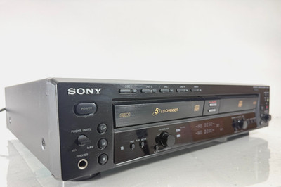 Sony RCD-W500C 5 CD Changer & CD Recorder Player