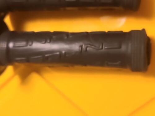 Redline Old School BMX Grips Stamped Logo Forklifter RL20 Freestyle Flange Cut - Picture 5 of 15