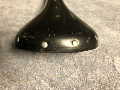 Selle vélo ancienne en cuir (Gebraucht) in courtetelle für CHF 49 - mit