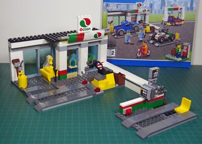 LEGO City #60132 Service Station - Parts 1 and 2 - 1450+ parts | eBay