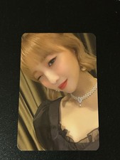 loona yeojin 12:00 photocard