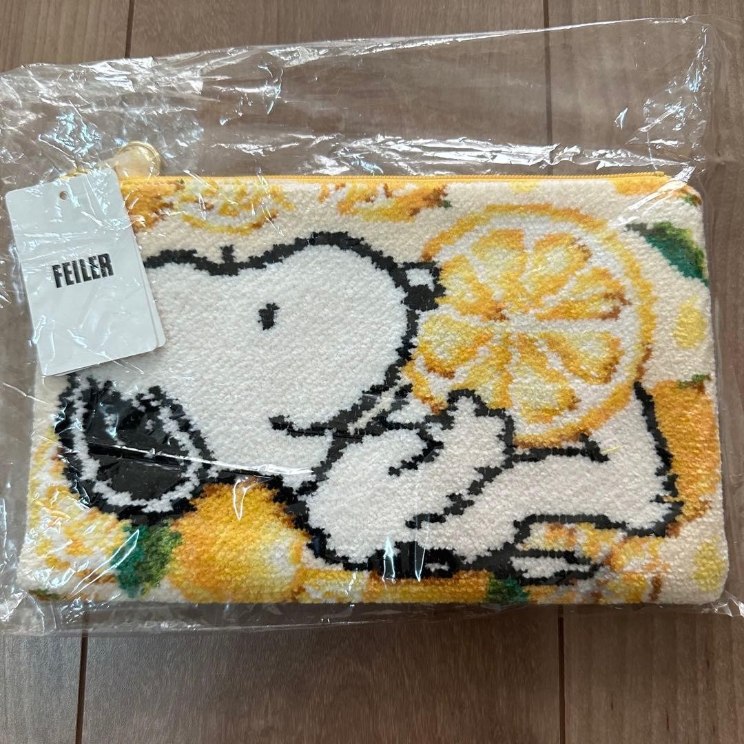 Feiler Snoopy collaboration citron pattern pouch - image 1