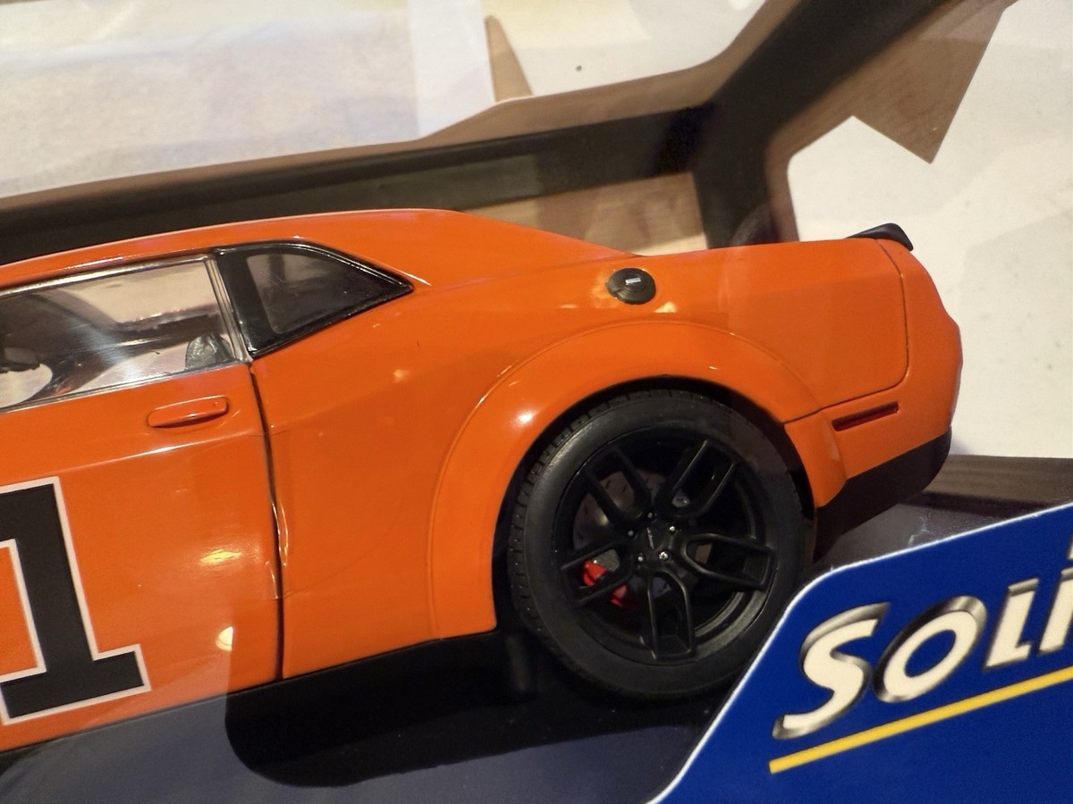 SOLIDO 1/18 チャレンジャーワイドボディ HAZARD Tribute 2023 Dodge Challenger R/T Scat Pack Widebody, Orange