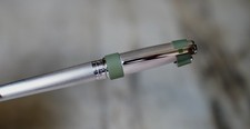 RARE STYLO PLUME S.T. DUPONT OLYMPIO DRILL VERT - PLUME EN OR MASSIF 18 CARATS