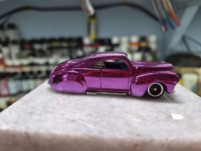 Hot Wheels Tail Dragger Restomod Spectraflame Magenta over chrome w/real riders
