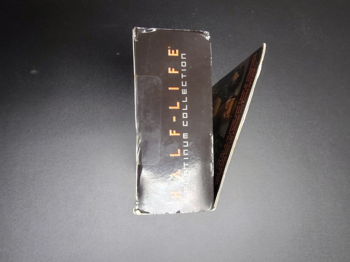【中古】 Half-Life Platinum Collection Second Edition 輸入版 Half-Life: Platinum Collection (Second Edition) (PC, 2002) for