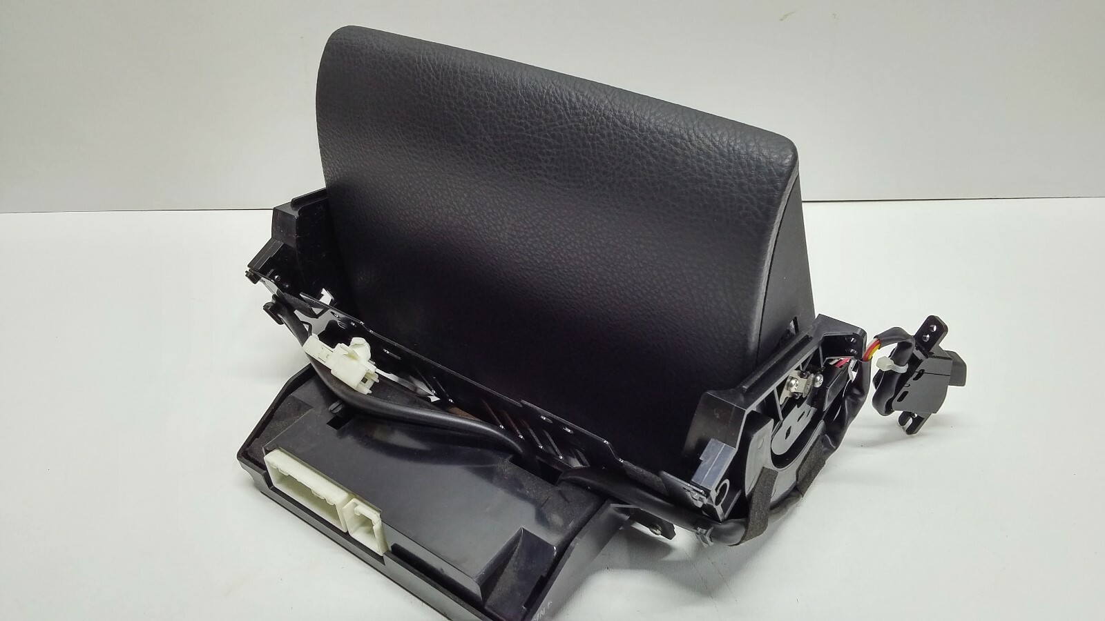 Toyota AVENSIS T25 2006 LHD SAT NAV Navigation Display Screen for 