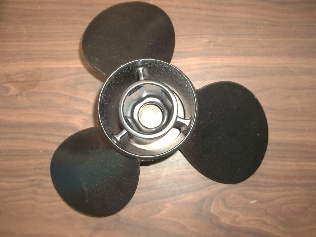 14 1/2 x 19 RH Prop Mercruiser Propeller 14.5 19p 3 blade aluminum 