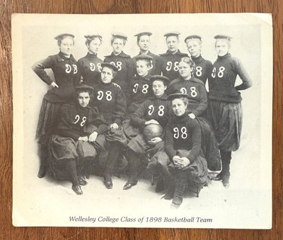 Antique Photo, Women s Girl s Basketball Team, Wellesley College Class of 1898