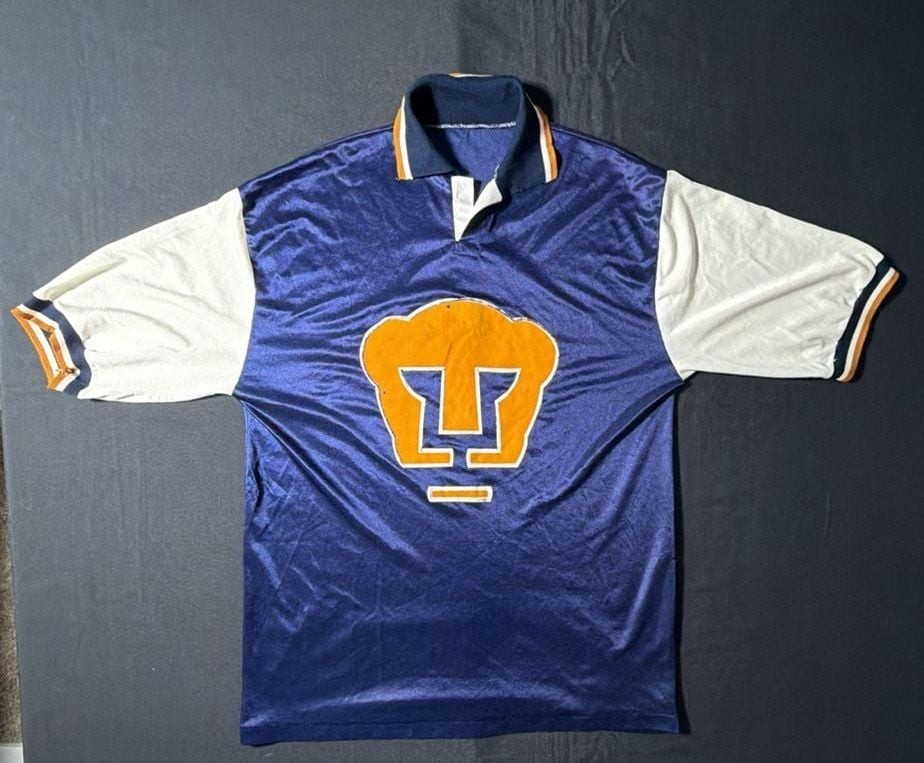 Vintage Pumas UNAM Soccer Jersey Number 13