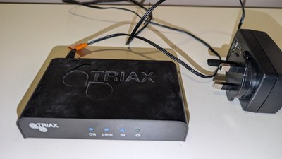 Triax HTX 1H1LP4K HDMI 4K HDBaseT PoE Transmitter mit Netzteil