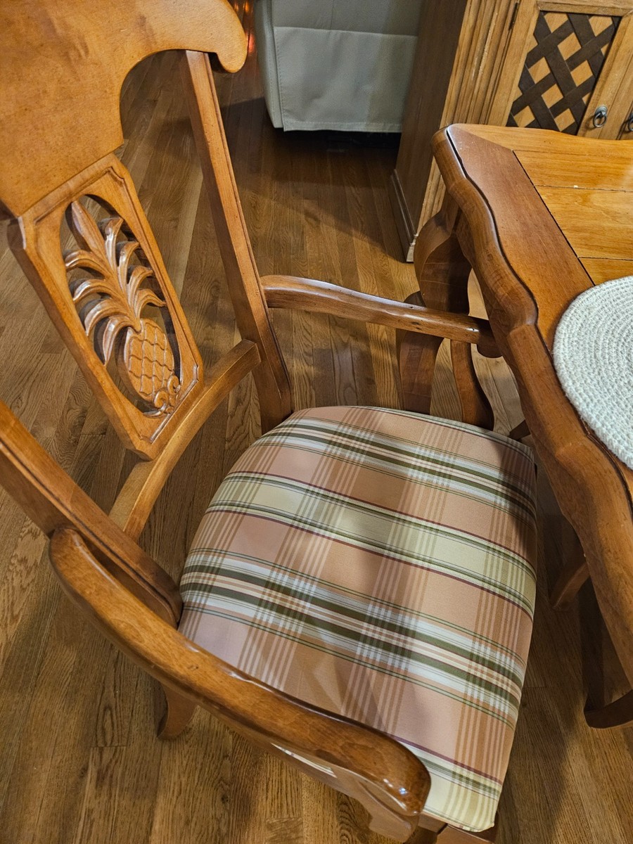 Ethan Allen Legacy French Country Carved Pineapple Maple Dining