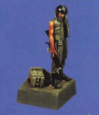 Figura de tripulación de tanque de Estados Unidos de la Guerra de Vietnam 1/35 - Soldado de resina con casco y caja de munición