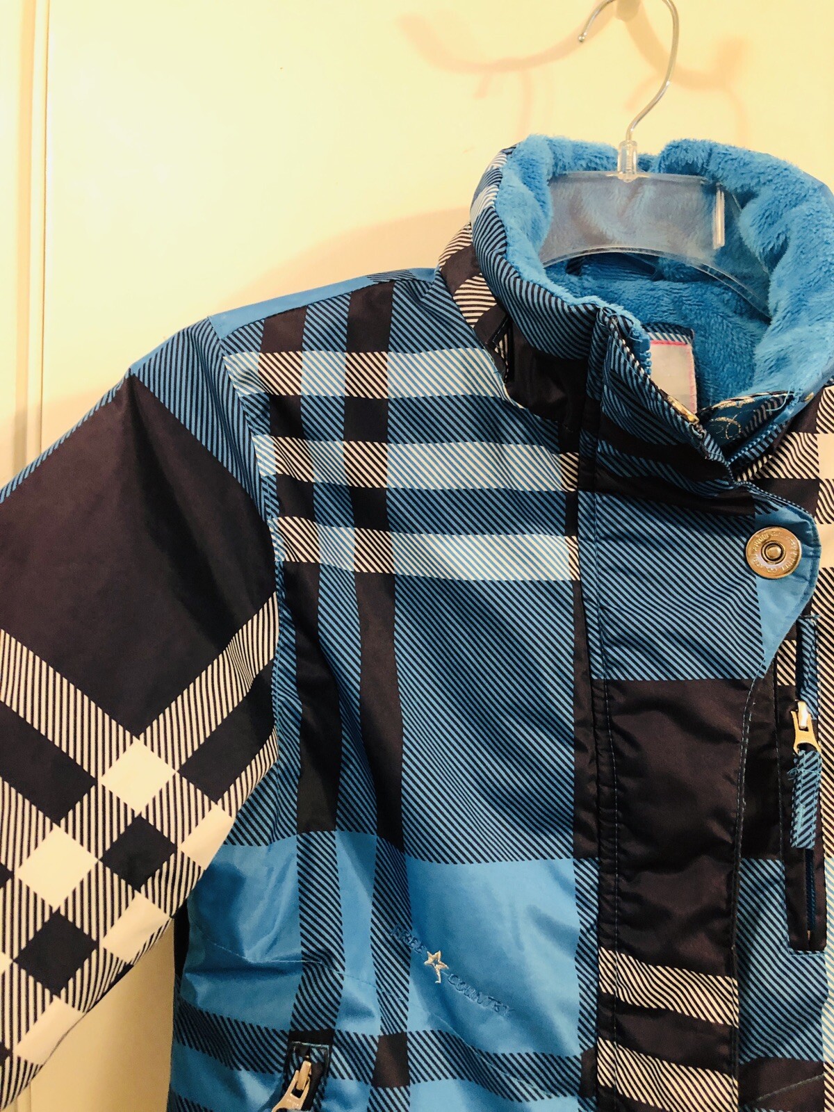 Picture 2 of 12