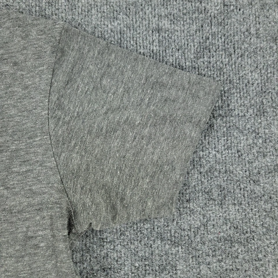 Camisa Fossil Para Hombre Gris Mediana El Capitán Pirate Gráfico Cuello Redondo Manga Corta Foto 4 de 4