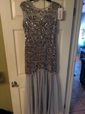 Pretty Guide 1920's Dress Sequined Gatsby Inspired S Trumpet Illusion Neck NWT