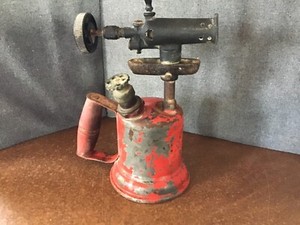 Vintage Otto Bernz CO. Blow Torch,  Red With Red Wood Handle ~ Rochester, NY