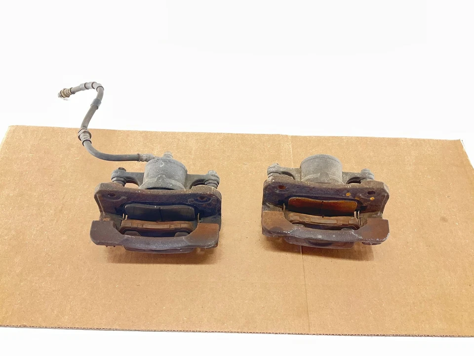 Оригинальный передний левый и правый тормозной суппорт 16 Toyota Scion iA - Изображение 4 из 4