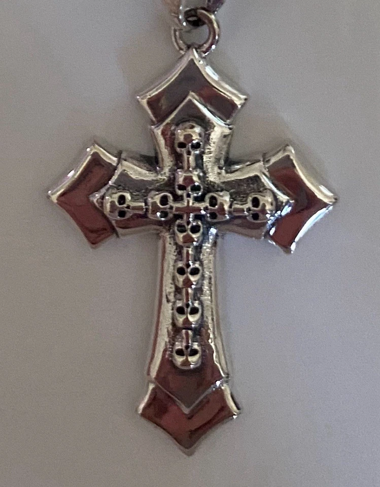 Collana uomo in argento S 925/1000 Croce e Teschi. Azriel - Immagine 2 di 4