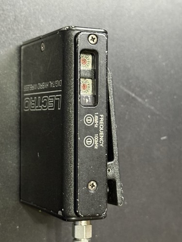 Lectrosonics UM400- Block 21 Digital Hybrid Transmitter. - Picture 3 of 5