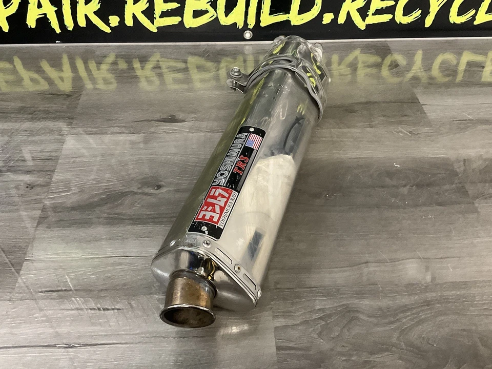 Silenciador de escape Suzuki GSXR 750 YOSHIMURA 2000-2003 *dañado* B5 Foto 2 de 4