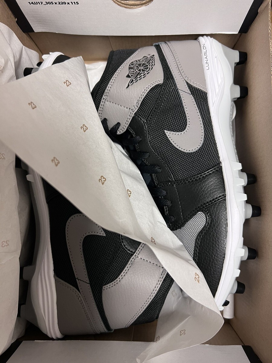 Nike Mens Air Jordan Retro 1 TD Mid Football Cleats Grey  display picture 1