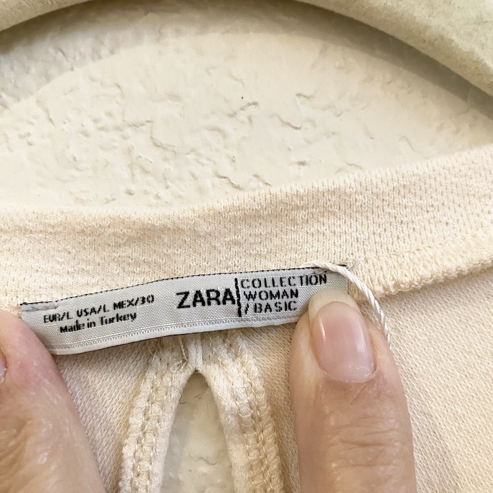 Zara Collection Basic Cream Sweater Twisted Back … - image 3