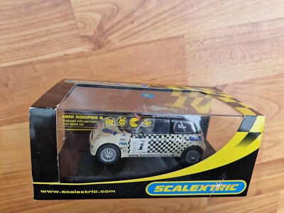 Scalextric 型番:C2564 HORNBY SCALEXTRIC MINI COOPER S NRGDRINK #1 SLOT CAR C2564 | eBay UK
