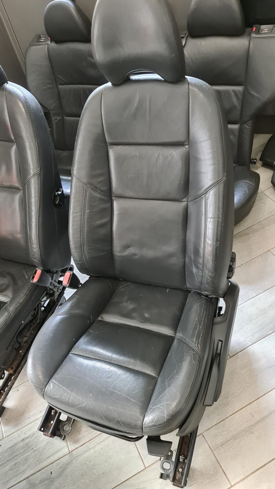 VOLVO S40 GREY HEATED LEATHER SEATS FRONT REAR VERY GOOD CONDITION eBay