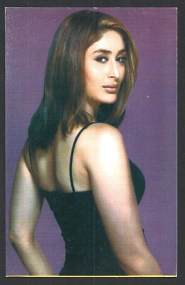 BL Bollywood actress Postcard Kareena Kapoor Khan UK