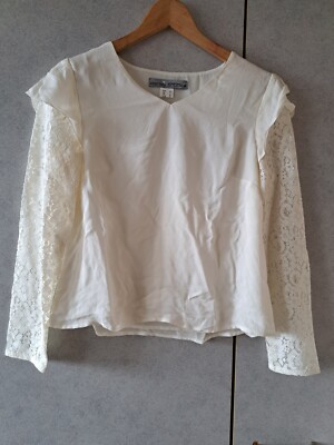 Shirt Bluse langarm Ashley Brooke offwhite Weiß ecru Spitzenärmel Volant 34 XS
