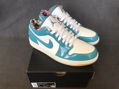 Nike Air Jordan 1 Low SE Barcelona White Teal EU 40 US 7 Weiß Blau Neu OVP