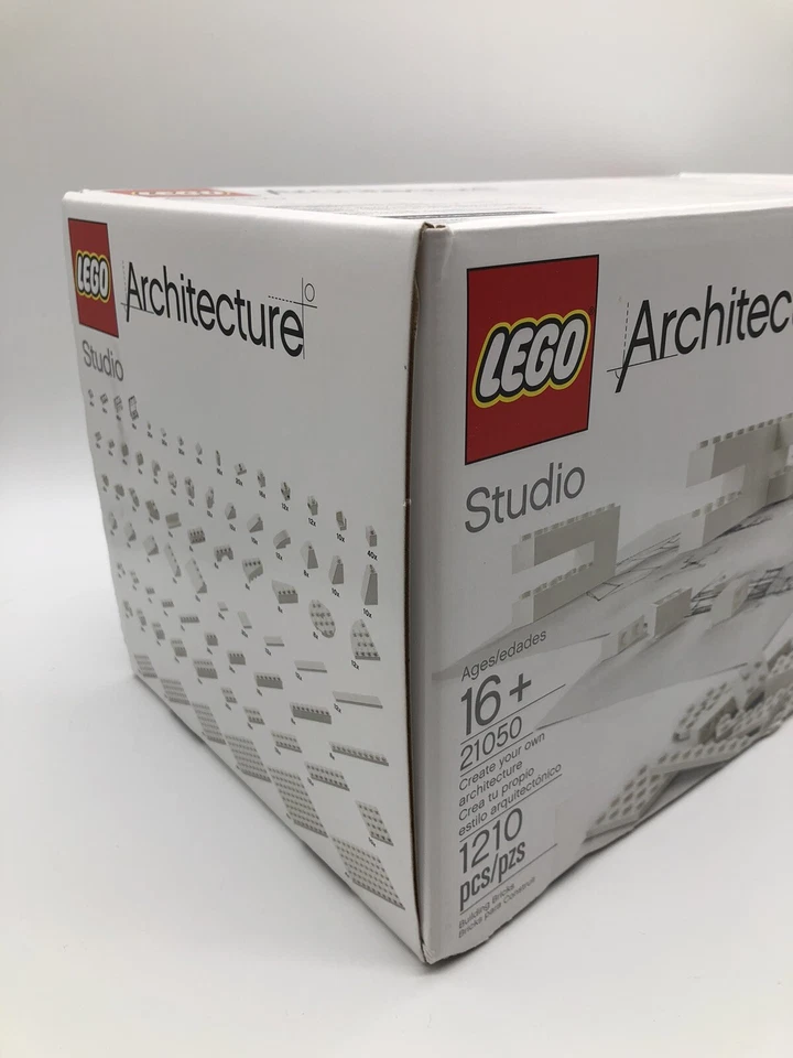 LEGO ARCHITECTURE - STUDIO 21050 NEW IN BOX NIB/UNOPENED - Image 3 of 4