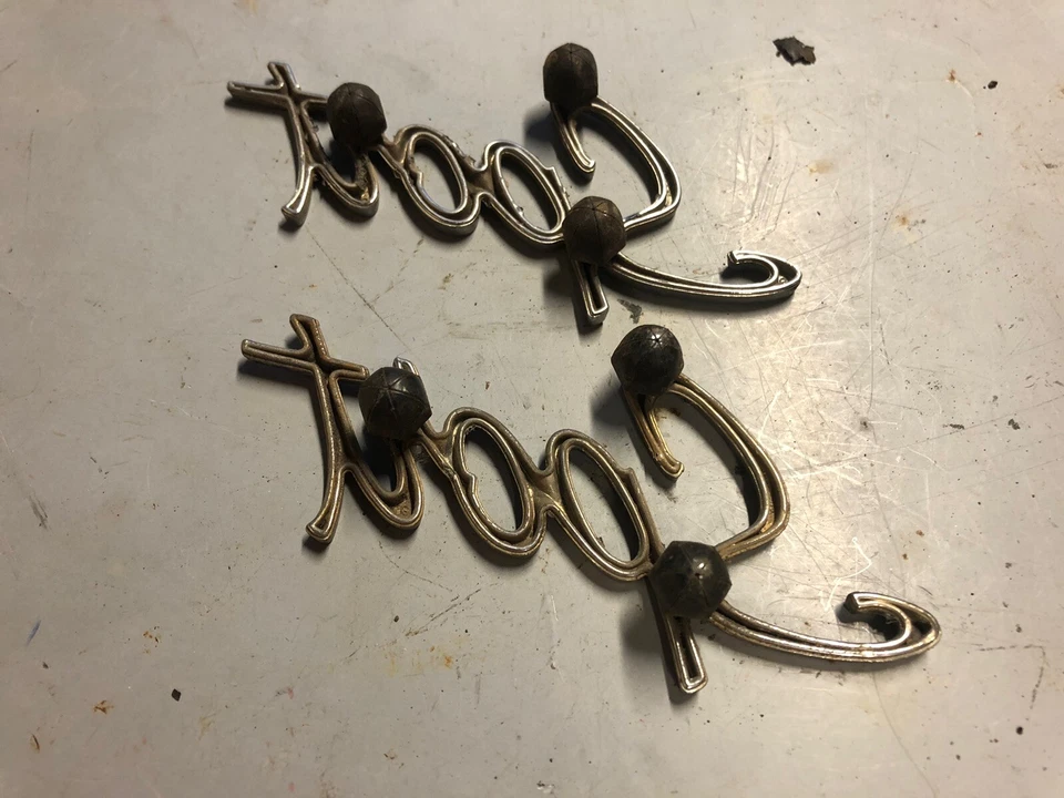 1970 Pontiac LeMans Sport эмблема все хромированные OEM GM оригинальный б/у 70 - Изображение 2 из 2