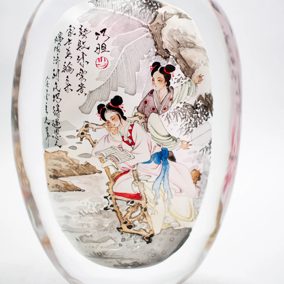 Botella de tabaco de vidrio vintage interior pintada al revés damas sirviendo té y lectura Foto 3 de 4