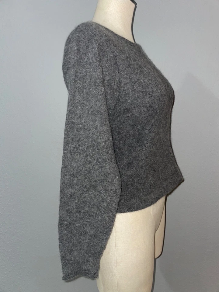 Liz Claiborne Women's Vintage Crewneck Sweater size SP Lambswool Angora Fitted - Image 3 of 4