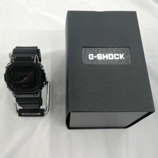 CASIO GM-5600UB G-SHOCK