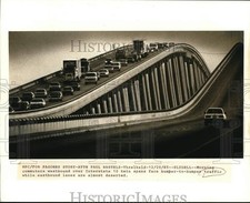 1985 Press Photo Traffic westbound over the Interstate 10 is bumper-to-bumper