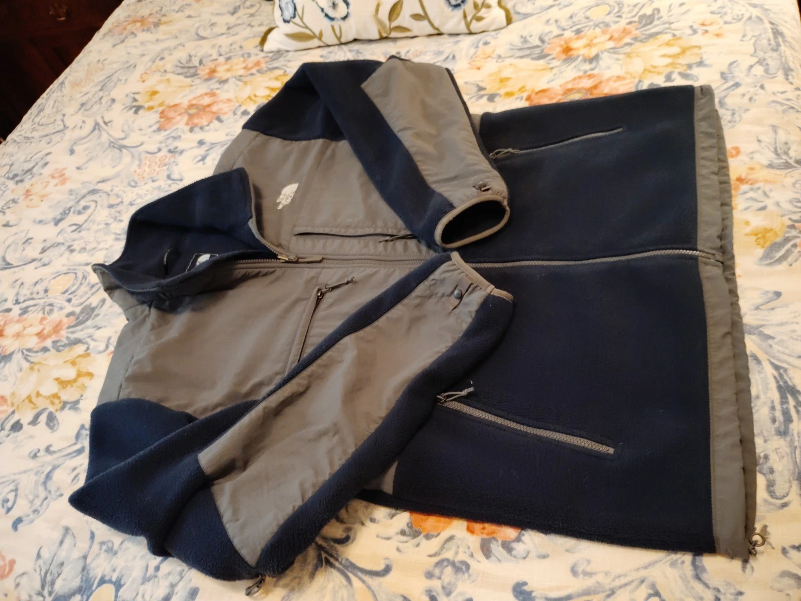 $200 The North Face Retro Denali Jacket Blue XL - product detail image 3