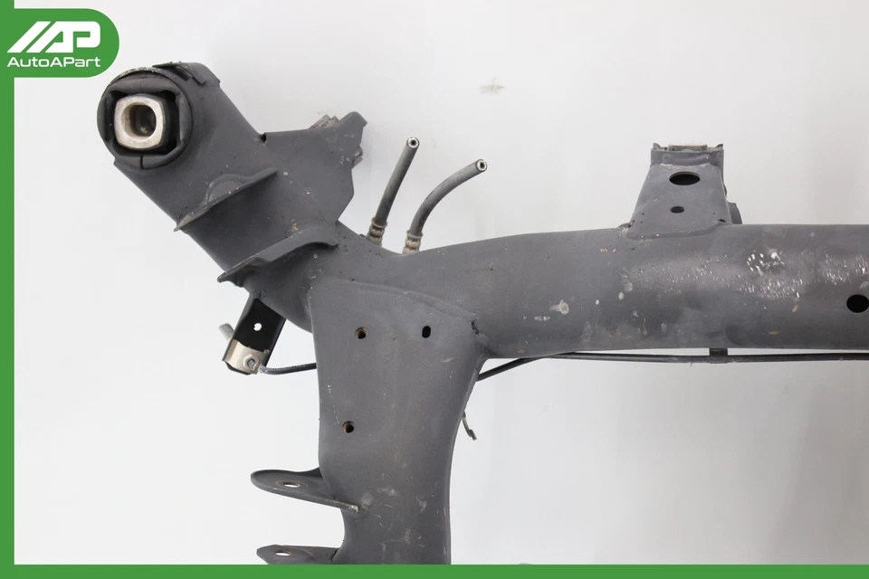 ✅ 06-13 BMW E90 335d 128i eje trasero subchasis travesaño portaaviones 3331678371 OEM Foto 2 de 4