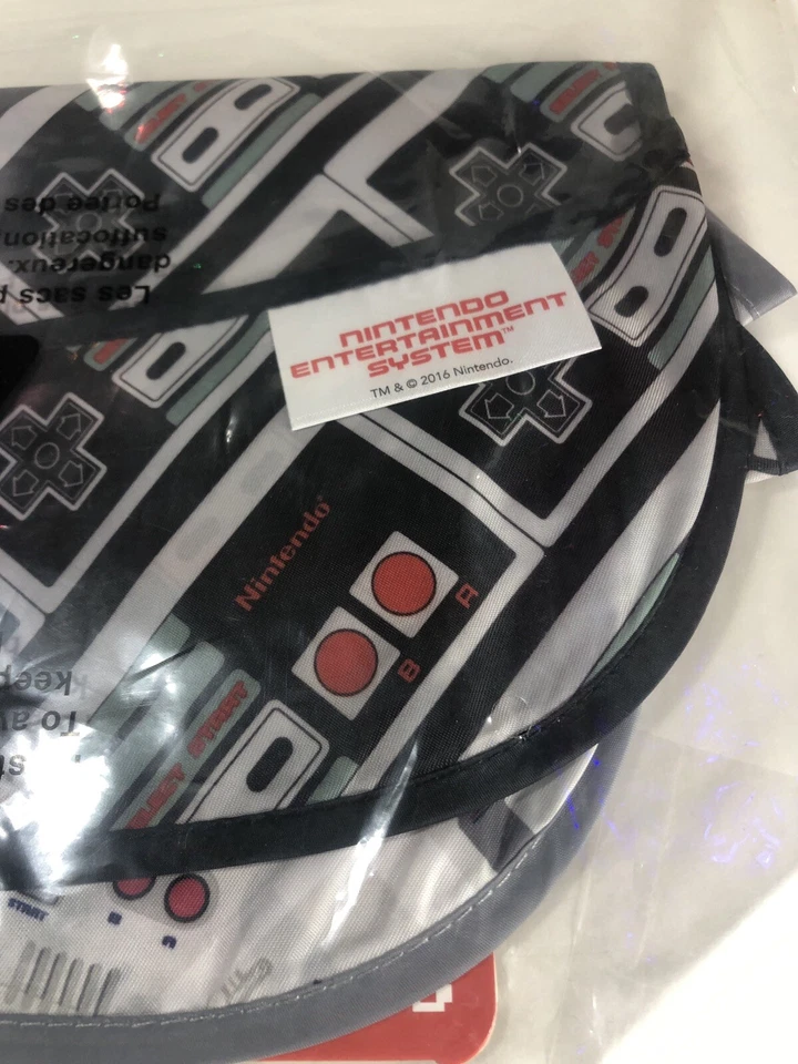 Bumkins Nintendo Superbib Gameboy y Controlador Baberos Impermeables Gris Pack 2 NUEVO Foto 4 de 4