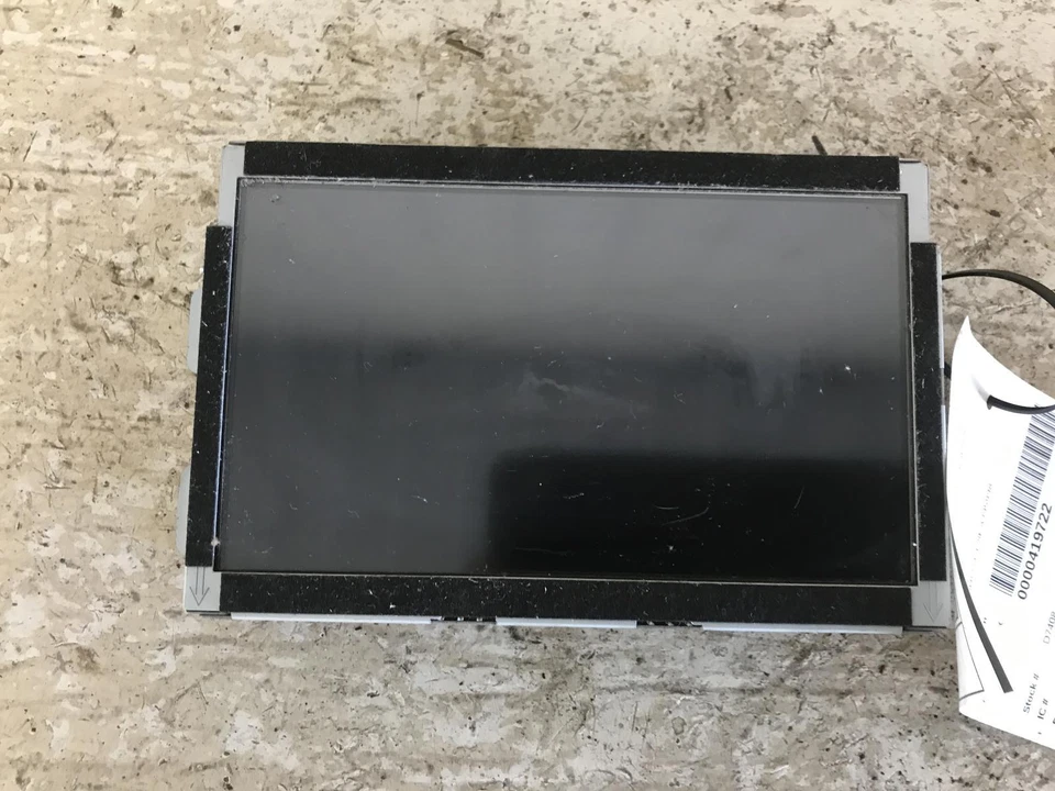 Pantalla de infoentretenimiento usada se adapta a: Hyundai Azera 2014 pantalla de visualización con navegación I Foto 2 de 4