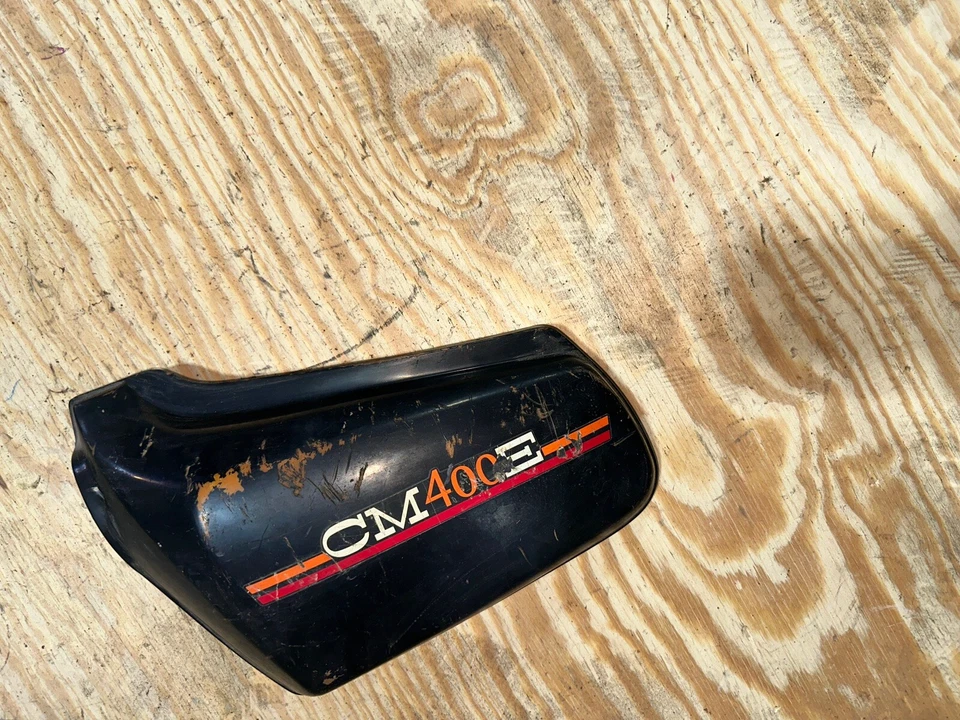 Cubierta lateral izquierda Honda CM400E CB400 1980 Foto 4 de 4