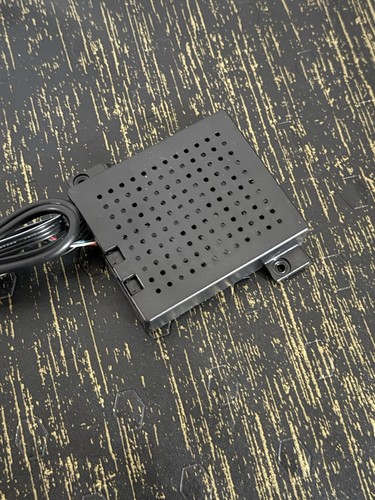 NZXT Control Hub For Case Fans and RGB Lighting V2 Model No. AC-SDV02-A1 - Picture 4 of 4