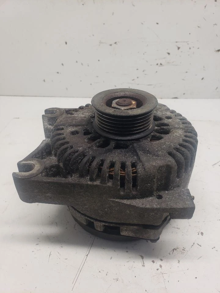 Alternador 130 Amp ID 3W1U-10300-AA compatible con 03-05 Lincoln & Town Car 1329978 Foto 2 de 4