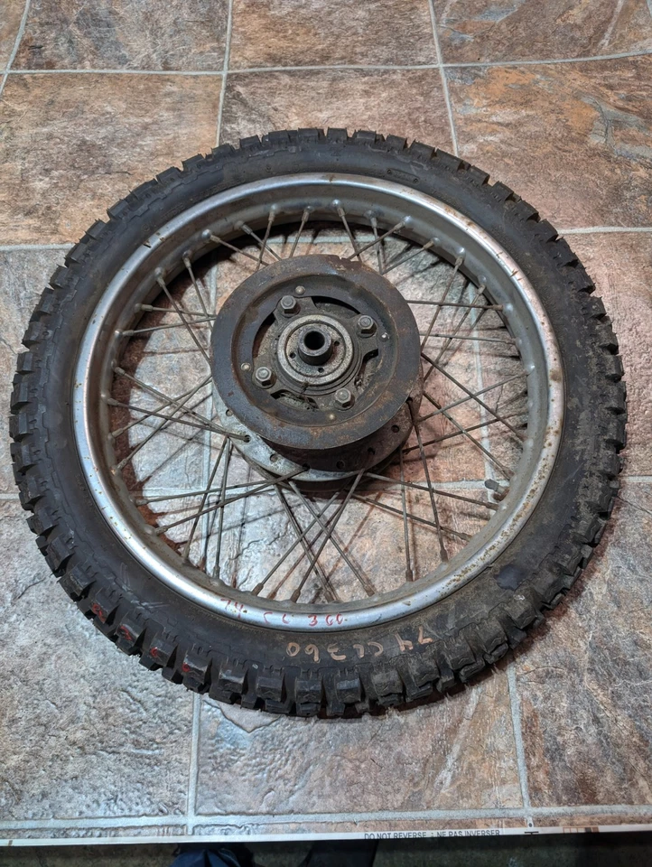Заднее колесо 1974 Honda CL360 Cl360 Cl 360 - Изображение 2 из 4