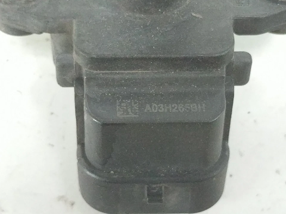 03 04 Ducati Monster 1000S IE MAP MAF Sensor Presión 2383 Foto 4 de 4